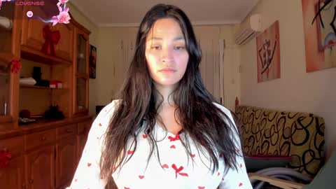 Snapshot of bella_pocahontas3 chatting on February 2025 09:26:02 PM bella_pocahontas3 online show from February 2025 09:26:02 PM