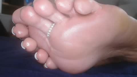 bella_sexy_feet online show from February 2025 03:52:01 PM