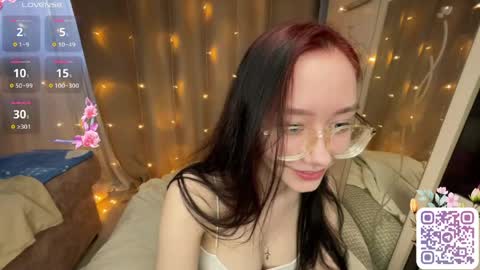Snapshot of bella_snake chatting on May 2026 03:37:02 AM Bella online show from May 2026 03:37:02 AM