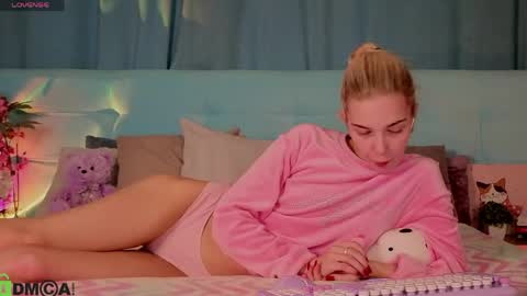 Bella online show from April 2026 12:55:02 AM