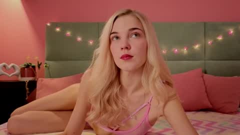 Bella NEW ROOM online show from May 2026 01:21:02 AM