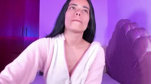 Valeria Model Independent online show from November 2025 05:18:01 AM