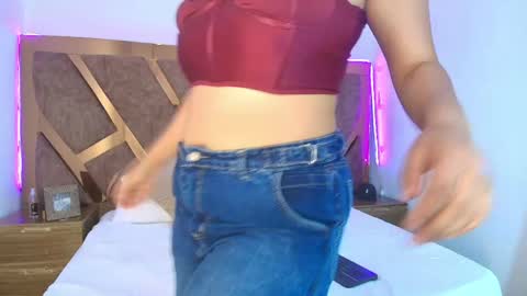 Snapshot of bella_swwan_ chatting on April 2026 02:00:01 PM Bella Swwan online show from April 2026 02:00:01 PM