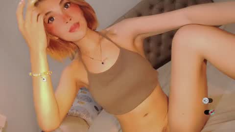 Bella online show from February 2025 08:37:01 PM