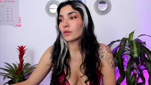 Bella online show from February 2025 08:41:01 PM