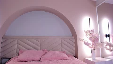 Bella online show from March 2026 12:12:02 PM