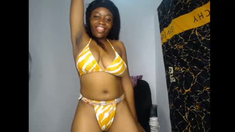 Snapshot of bellababy7 chatting on June 2026 06:23:02 PM bella online show from June 2026 06:23:02 PM