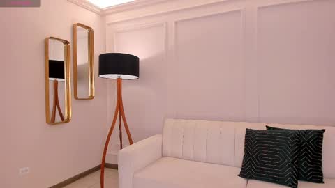  Bella C  online show from March 2025 02:56:01 PM