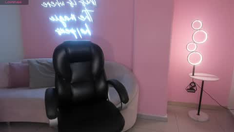 Snapshot of bellacarteer_ chatting on June 2026 07:48:01 PM Bella C online show from June 2026 07:48:01 PM