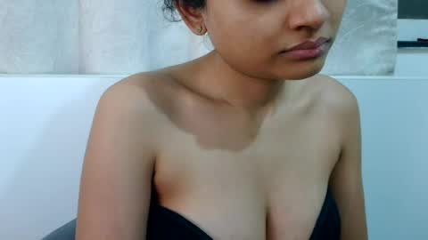 Snapshot of bellacrystall chatting on June 2026 02:34:01 PM bellacrystall online show from June 2026 02:34:01 PM