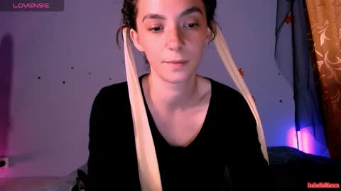 bellaqueen0701 online show from November 2025 08:52:02 PM