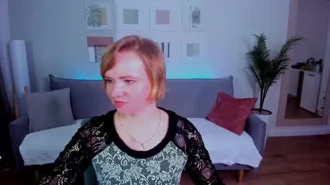 bellasmittssy online show from April 2026 09:26:01 AM