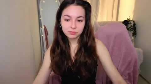 Bella online show from May 2026 05:25:02 AM