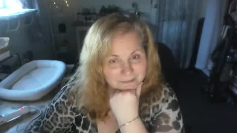 Snapshot of bellavoca chatting on November 2025 12:33:02 PM Bellavoca online show from November 2025 12:33:02 PM