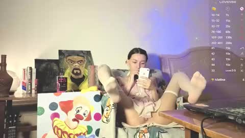 Snapshot of bellaward2 chatting on October 2025 10:09:02 PM MY OLD PAGE IS NO LONGER. THIS IS MY NEW online show from October 2025 10:09:02 PM