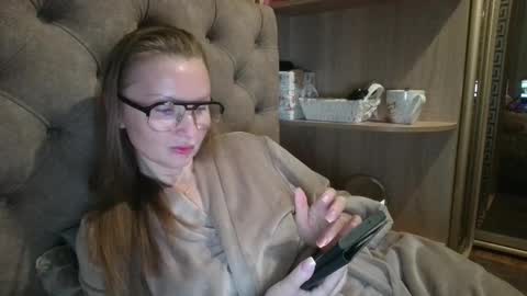 Amelia online show from October 2025 05:13:01 PM