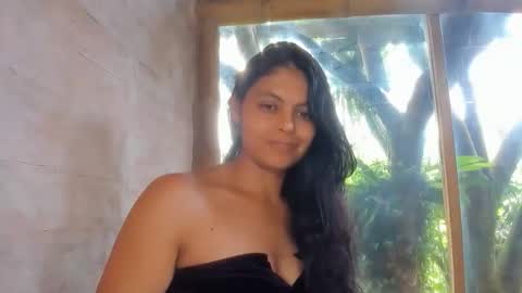 bellezacosmica online show from May 2026 02:48:01 PM