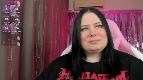 Snapshot of bellybooxo chatting on April 2026 01:38:02 PM LinaBoo online show from April 2026 01:38:02 PM