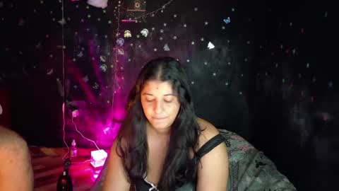 Snapshot of bellyjell chatting on June 2026 04:52:02 PM Your New Girlfriend online show from June 2026 04:52:02 PM