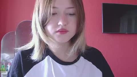 Snapshot of belovedmary chatting on June 2026 07:21:02 AM belovedmary online show from June 2026 07:21:02 AM