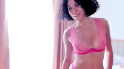 Snapshot of bemby_pam chatting on June 2026 12:32:02 AM A girl from your dreams online show from June 2026 12:32:02 AM