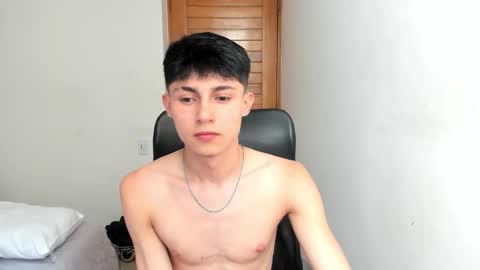 Anthony  online show from September 2025 07:48:01 PM
