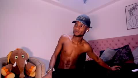 Snapshot of benbrownn chatting on July 2026 03:06:02 AM online show from July 2026 03:06:02 AM