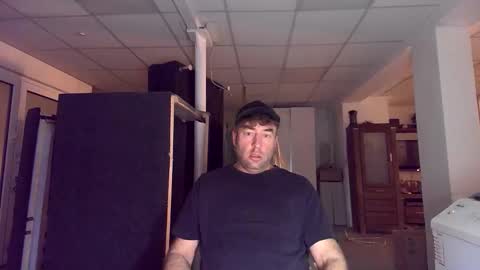 Robert  1984 online show from October 2025 03:56:02 AM