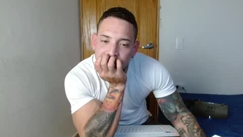 Snapshot of benjamin_isaac chatting on December 2024 10:45:01 PM benjamin_isaac online show from December 2024 10:45:01 PM