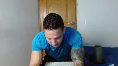 Snapshot of benjamin_isaac chatting on December 2024 10:28:02 PM benjamin_isaac online show from December 2024 10:28:02 PM