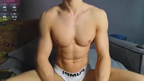 benjaminkarl02 online show from October 2025 11:42:01 AM