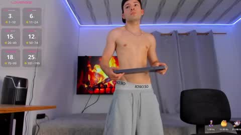 Snapshot of benji_andrew chatting on June 2026 01:14:02 AM Benji Andrew - JOIN MY FAN CLUB online show from June 2026 01:14:02 AM