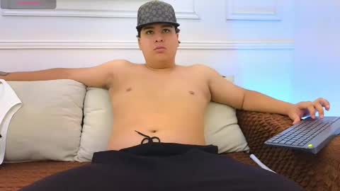 bennett_alejoo online show from June 2026 06:36:02 PM