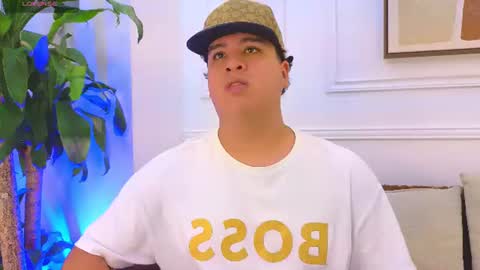 Snapshot of bennett_alejoo chatting on June 2026 06:23:01 PM bennett_alejoo online show from June 2026 06:23:01 PM