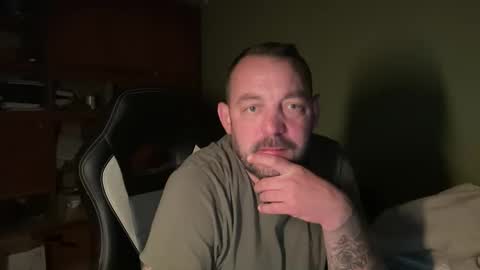 benochau online show from April 2026 10:37:02 PM