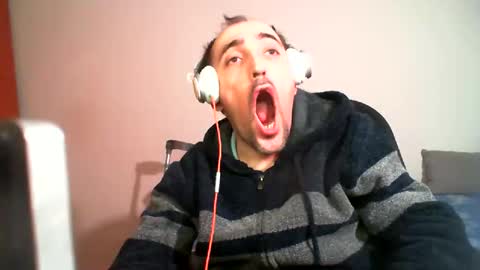 bentish online show from February 2025 03:10:02 PM