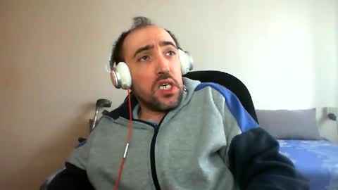 bentish online show from February 2025 08:01:01 AM