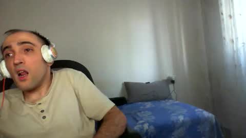 bentish online show from October 2025 01:46:02 PM