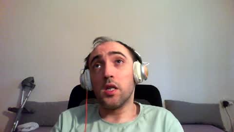 Snapshot of bentish chatting on June 2026 06:49:01 AM bentish online show from June 2026 06:49:01 AM