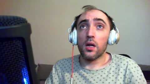 Snapshot of bentish chatting on June 2026 09:36:02 AM bentish online show from June 2026 09:36:02 AM