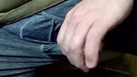 Snapshot of bentley507070 chatting on November 2025 02:28:02 PM Ben online show from November 2025 02:28:02 PM