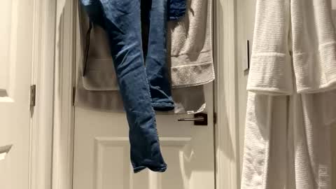 benz10001 online show from December 2025 09:22:02 PM