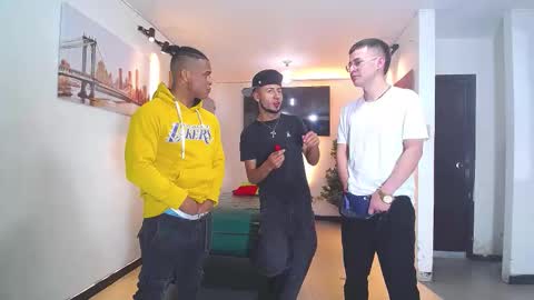 benz boys online show from December 2025 12:45:01 PM