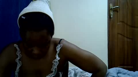 Snapshot of berbiestar chatting on July 2026 07:03:01 AM Crazybeibe online show from July 2026 07:03:01 AM