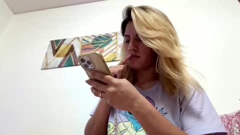 berechucky online show from January 2026 02:15:01 AM