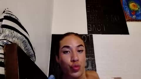 Snapshot of berenice_i chatting on May 2026 12:59:02 AM berenice_i online show from May 2026 12:59:02 AM