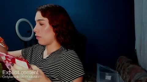 Snapshot of berryxberry chatting on April 2026 02:11:02 AM berryxbaby online show from April 2026 02:11:02 AM