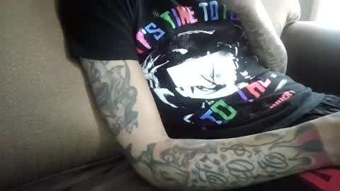 Snapshot of bertdollaz757 chatting on April 2026 03:49:02 PM ToxicPipe757 online show from April 2026 03:49:02 PM