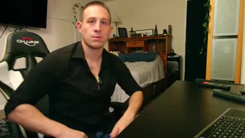 twitter zack1fisher online show from March 2026 06:03:02 PM