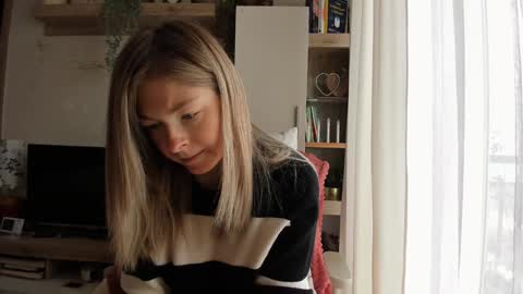 Vicky   online show from February 2025 08:57:01 AM